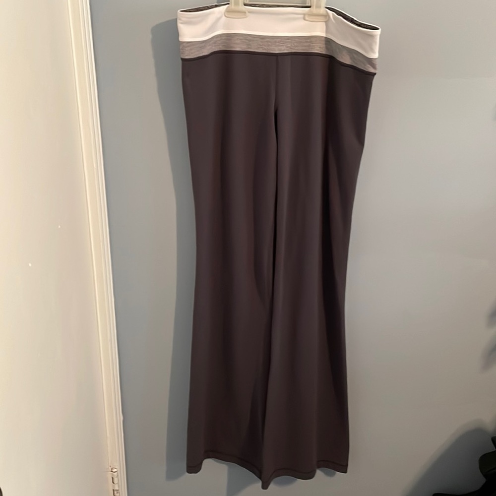 Lululemon track/yoga pants size 12 Long NWOT